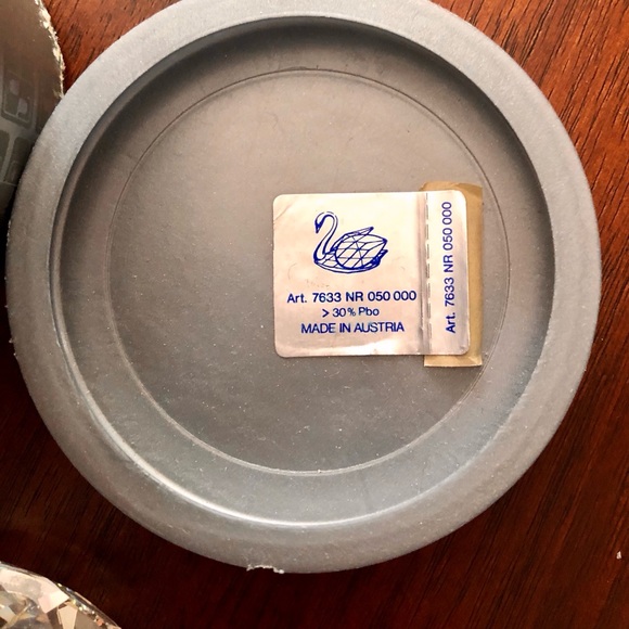 Swarovski Austrian Crystal Swan Figurine - Picture 3 of 4